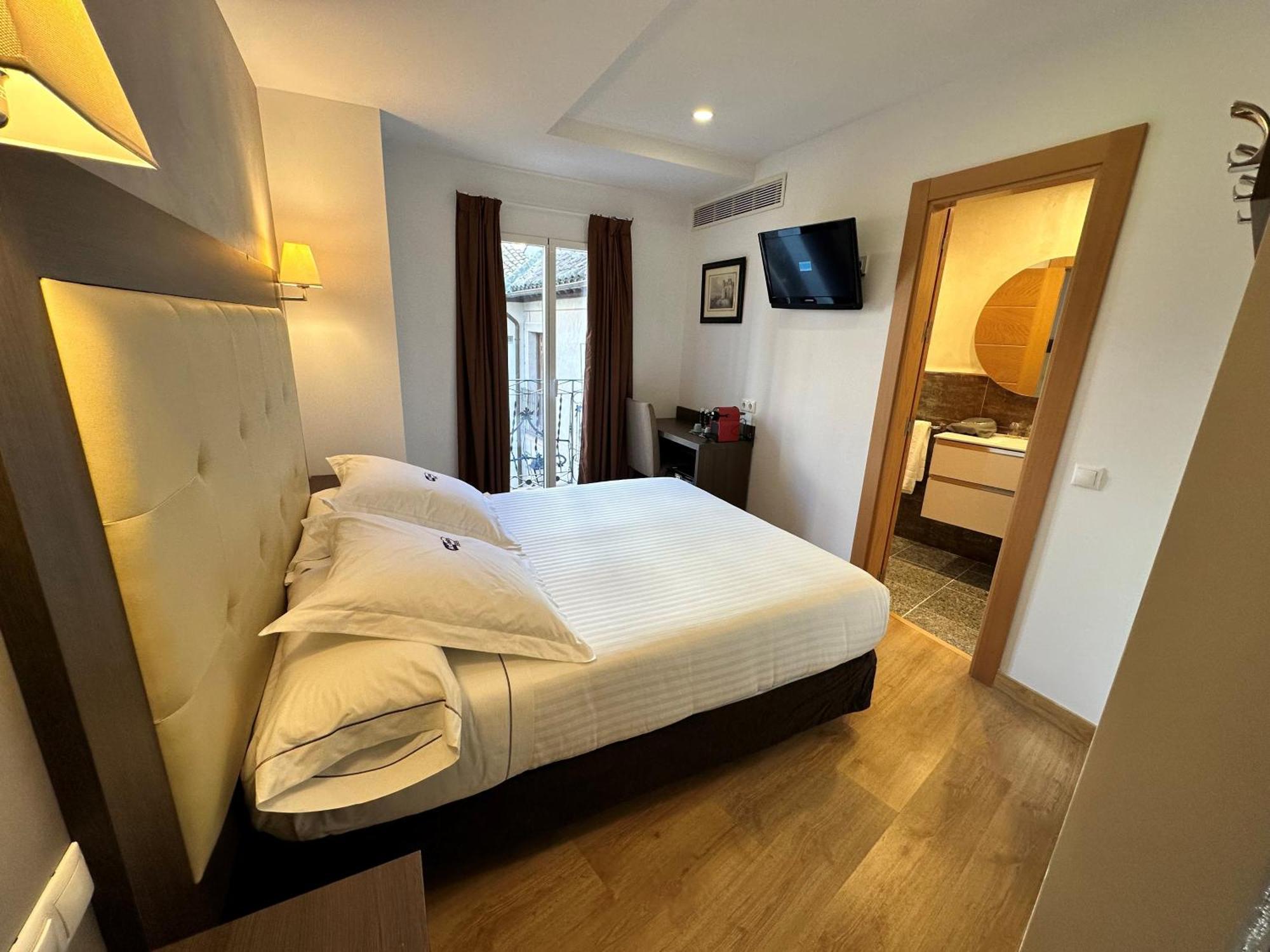 Antidoto Rooms Zocodover Check-In On Line 托萊多 外观 照片