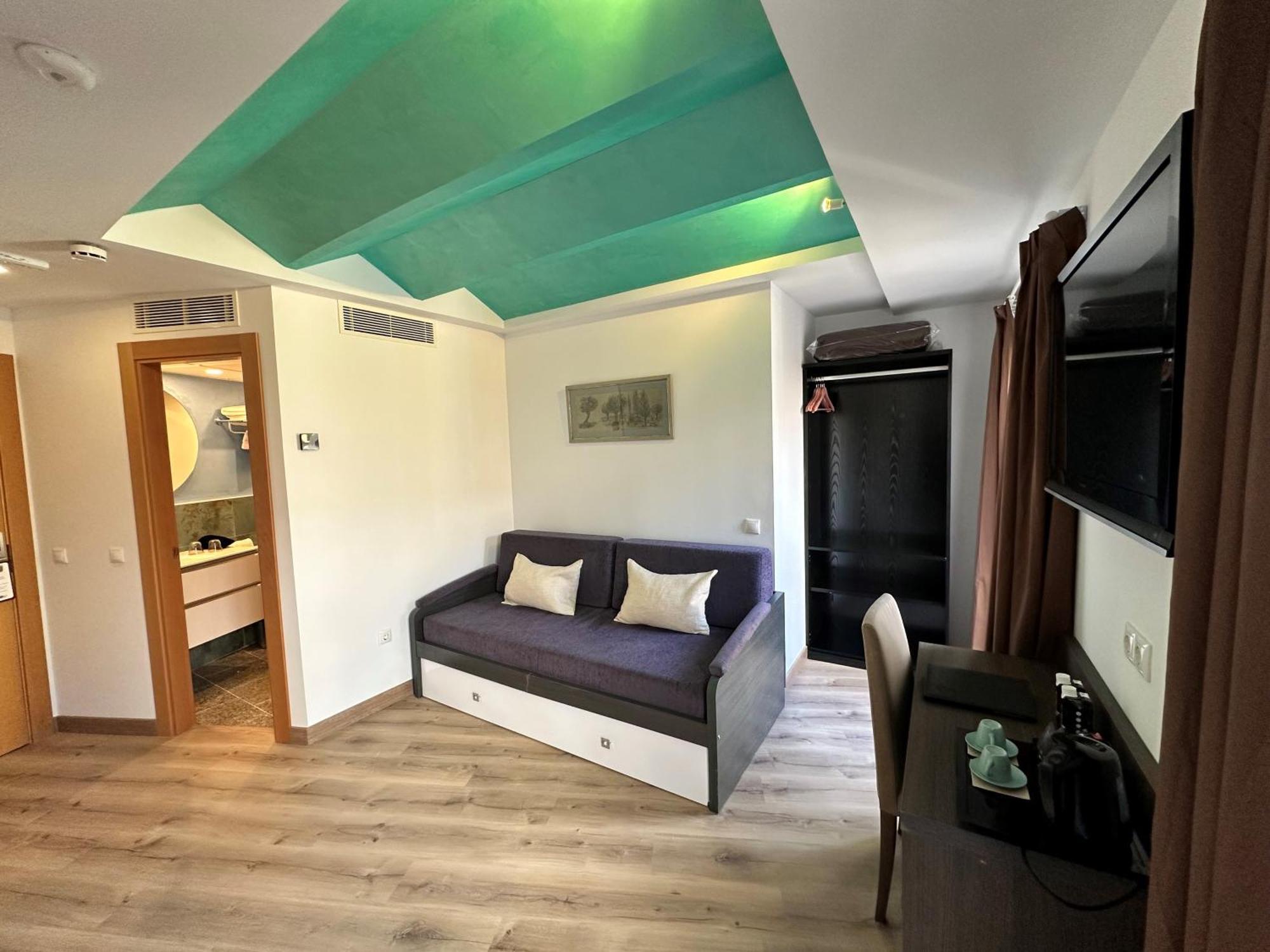 Antidoto Rooms Zocodover Check-In On Line 托萊多 外观 照片